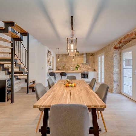 Holiday Home Rocca スペタル エクステリア 写真
