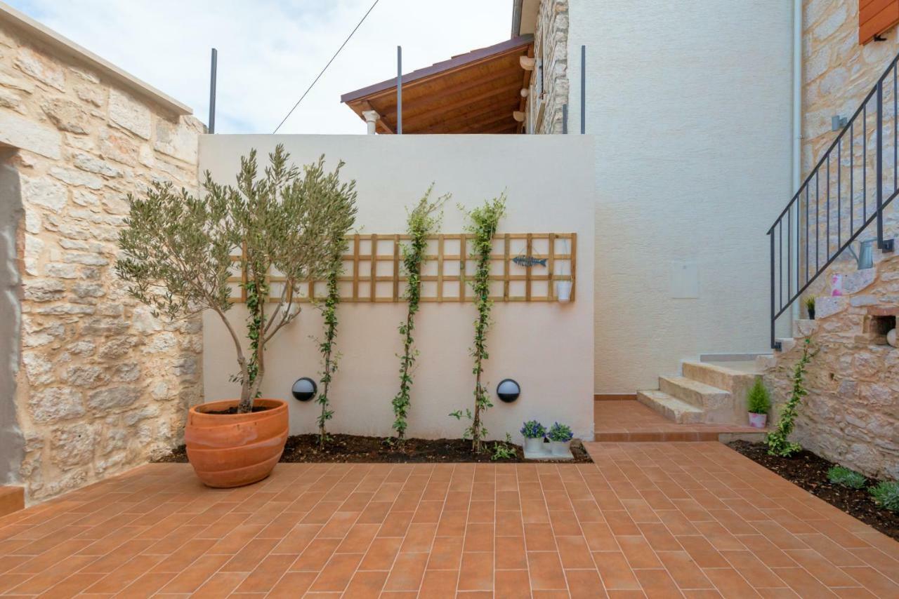 Holiday Home Rocca スペタル エクステリア 写真